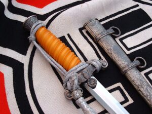 7 - 3rd Reich Army Officers' Dagger by Eickhorn - D1275