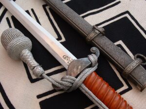 8 - Army Officer's Dagger by WKC - D1276