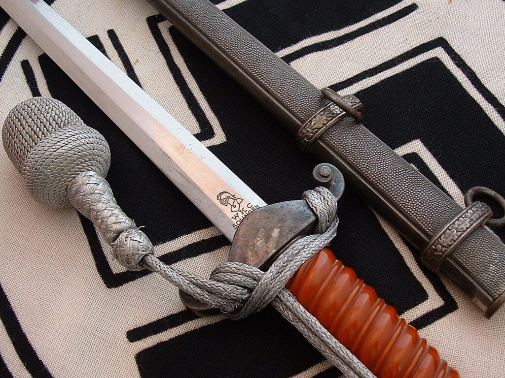 8 - Army Officer's Dagger by WKC - D1276