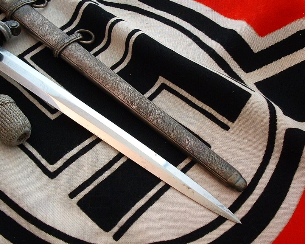 8 - Personalized Slant Grip Heer - D1277