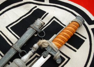 1 - Army Officer's Dagger by E. Pack - D1280