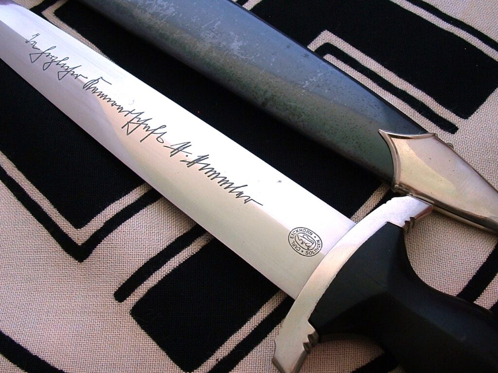 11 - Mint Himmler Honor Dagger by Eickhorn - D1281