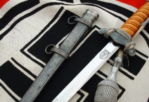 4 - Army Officer's Dagger by E. Pack - D1280
