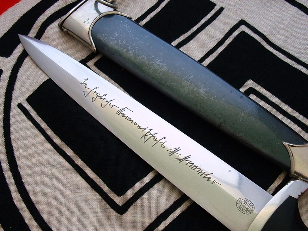 9 - Mint Himmler Honor Dagger by Eickhorn - D1281