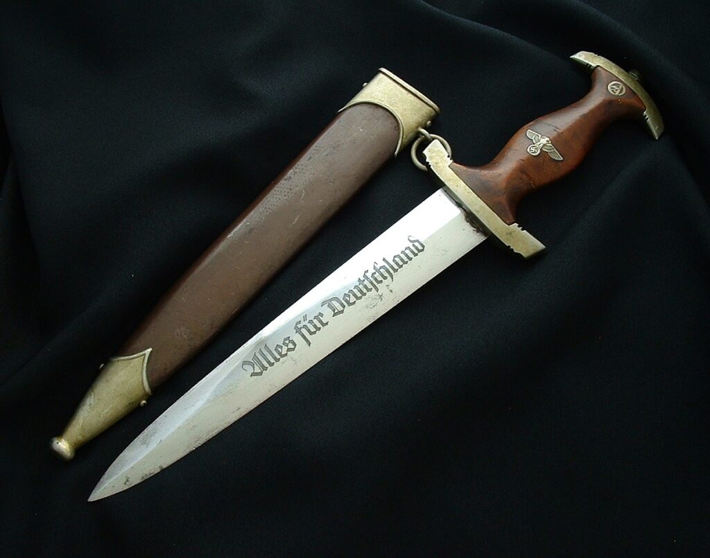 1 - Early Untouched Stormtrooper's Dagger by Pack - D1283