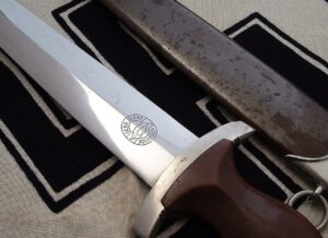 11 - Early Rare Maker SA Dagger by Gebr Berns - D1282