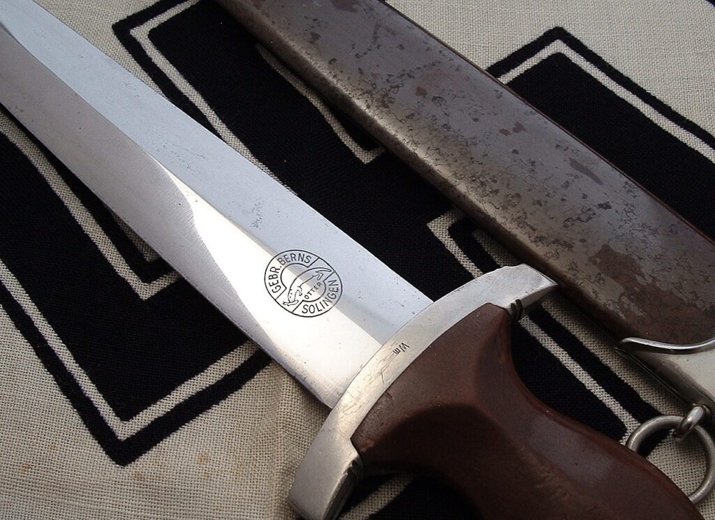 11 - Early Rare Maker SA Dagger by Gebr Berns - D1282