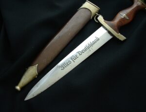 2 - Early Untouched Stormtrooper's Dagger by Pack - D1283