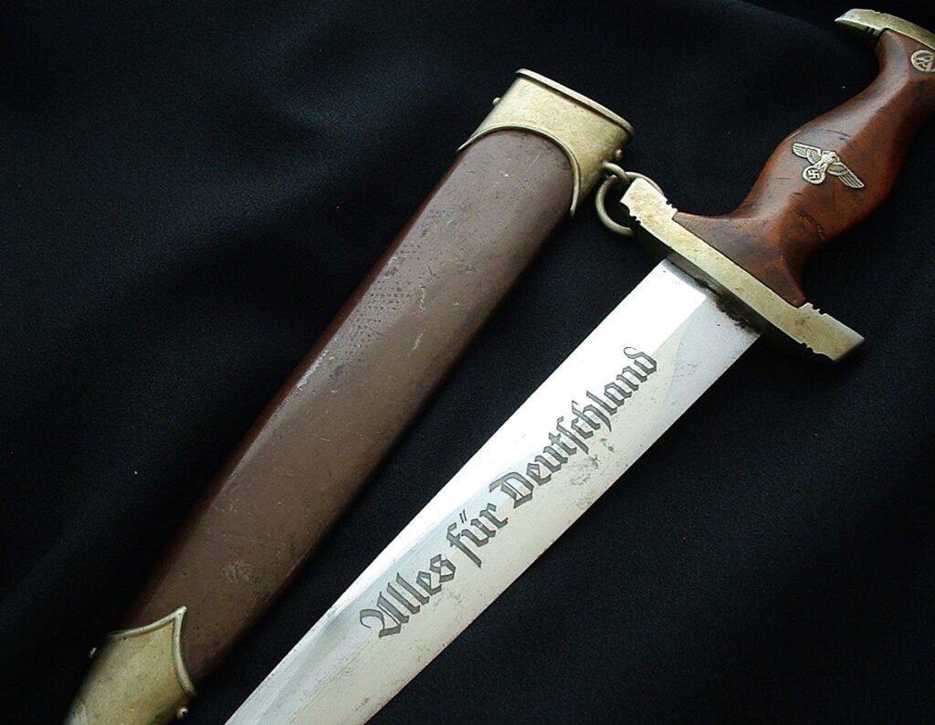 3 - Early Untouched Stormtrooper's Dagger by Pack - D1283