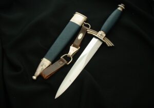 1 - DLV Flier's Knife by Eickhorn - D1284