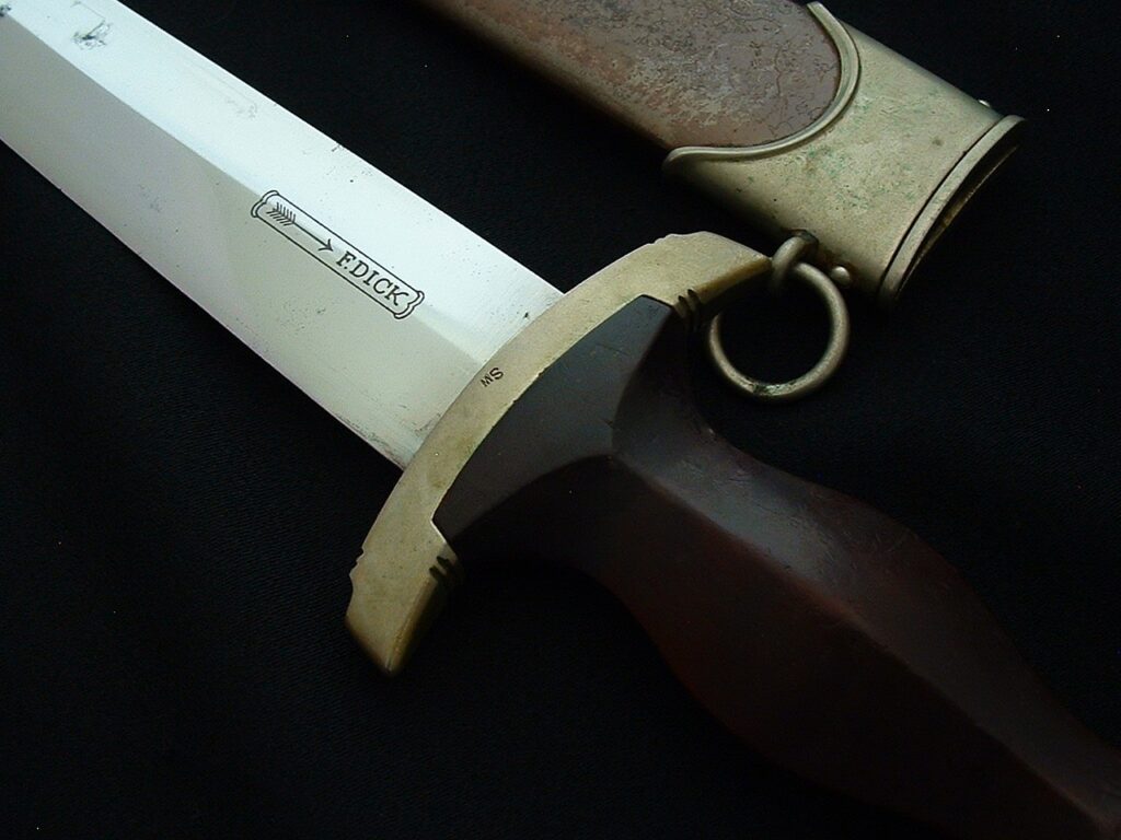 12 - Early NS Stormtrooper's Dagger by F. Dick - D1287