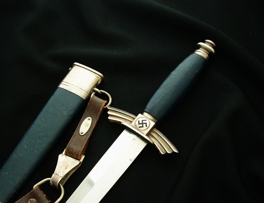 5 - DLV Flier's Knife by Eickhorn - D1284